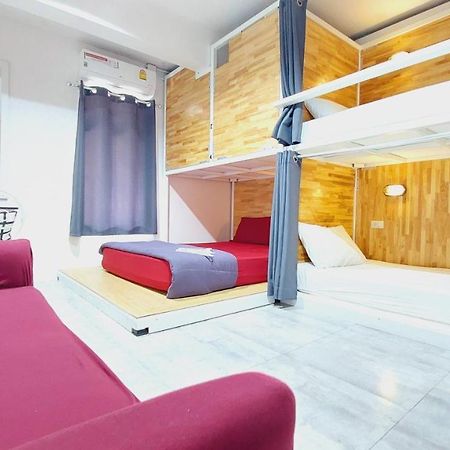 Neat Hostel Τσιάνγκ Μάι Εξωτερικό φωτογραφία