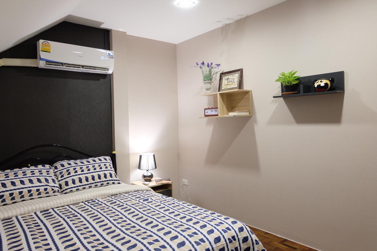Neat Hostel Τσιάνγκ Μάι Εξωτερικό φωτογραφία